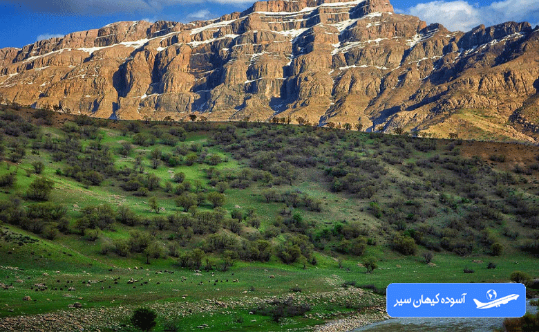 16 مکان دیدنی بی نظیر شهر درود